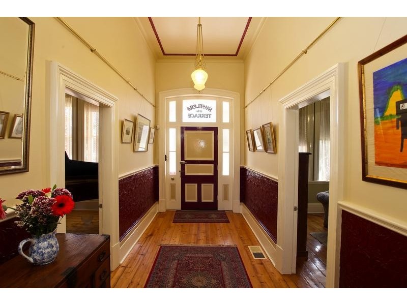 94 Barkly Terrace West, Bendigo VIC 3550