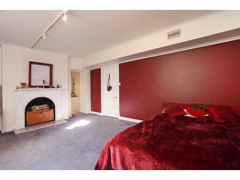 94 Barkly Terrace West, Bendigo VIC 3550