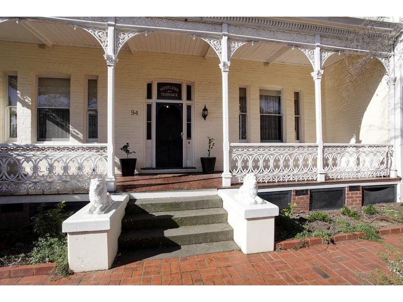 94 Barkly Terrace West, Bendigo VIC 3550