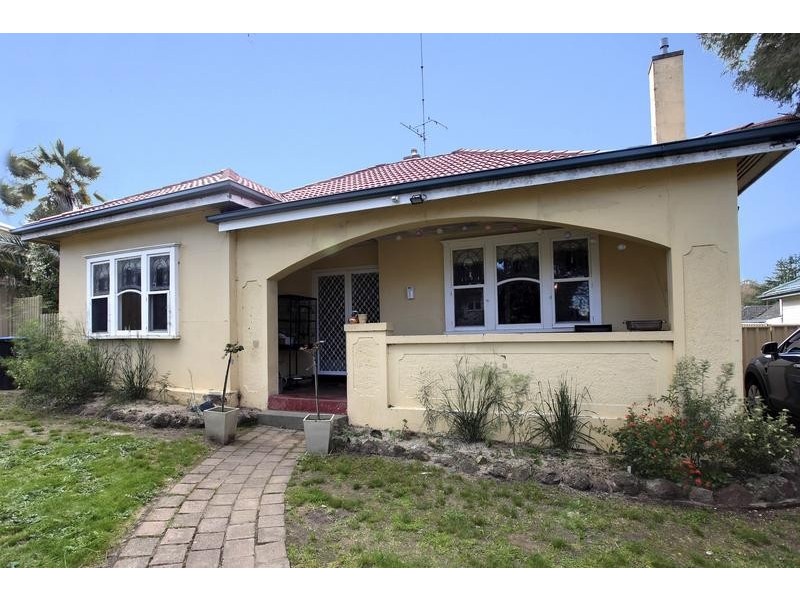 98 Rowan Street, Bendigo VIC 3550