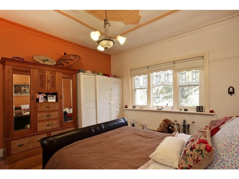 98 Rowan Street, Bendigo VIC 3550