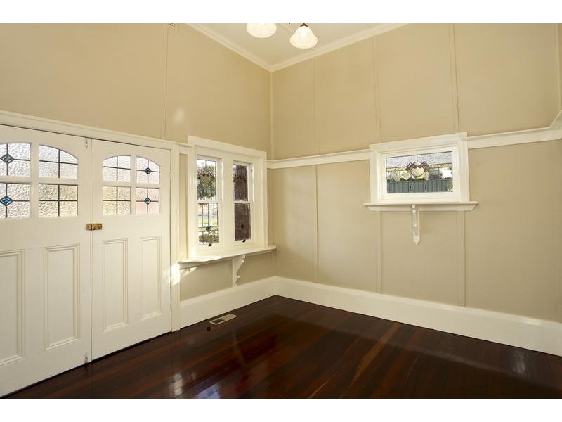 26 Pyke Street, Quarry Hill VIC 3550