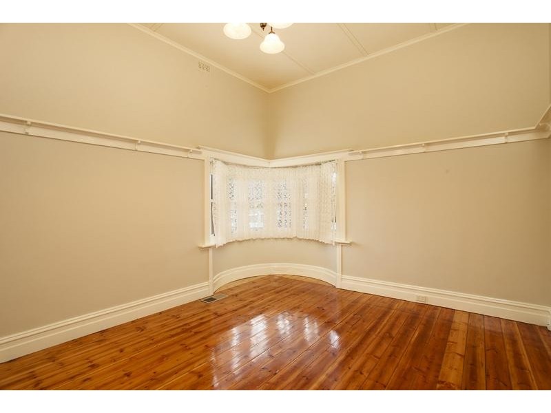 26 Pyke Street, Quarry Hill VIC 3550