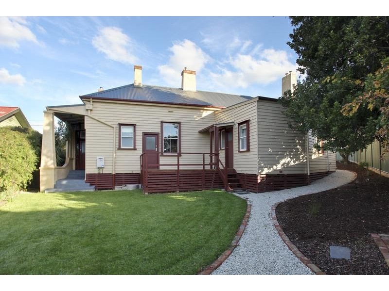 26 Pyke Street, Quarry Hill VIC 3550
