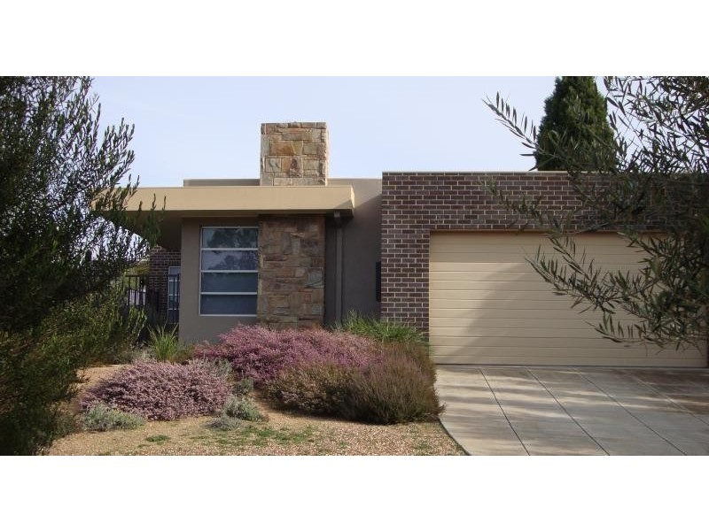 3 The Olive Grove, Strathdale VIC 3550