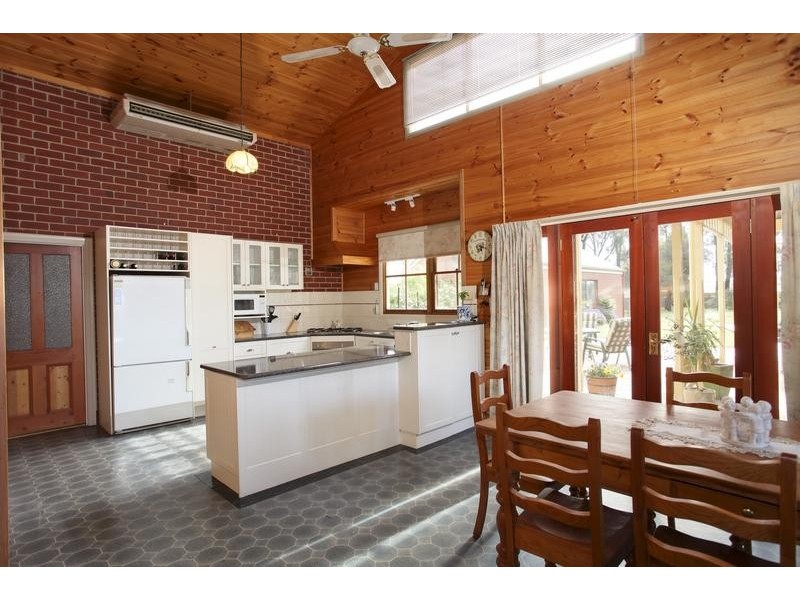 207 North Harley Street, Strathdale VIC 3550