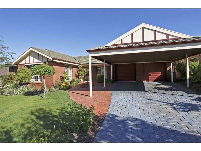 22 Greenwood Drive, Strathdale VIC 3550