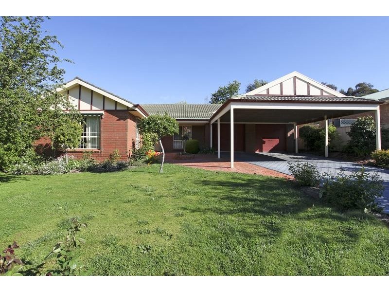 22 Greenwood Drive, Strathdale VIC 3550