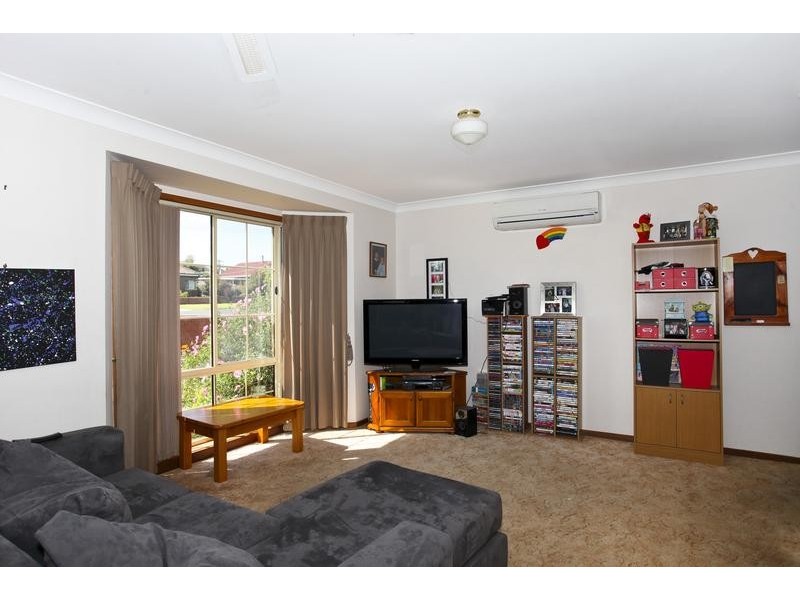 1/154 Neale Street, Flora Hill VIC 3550