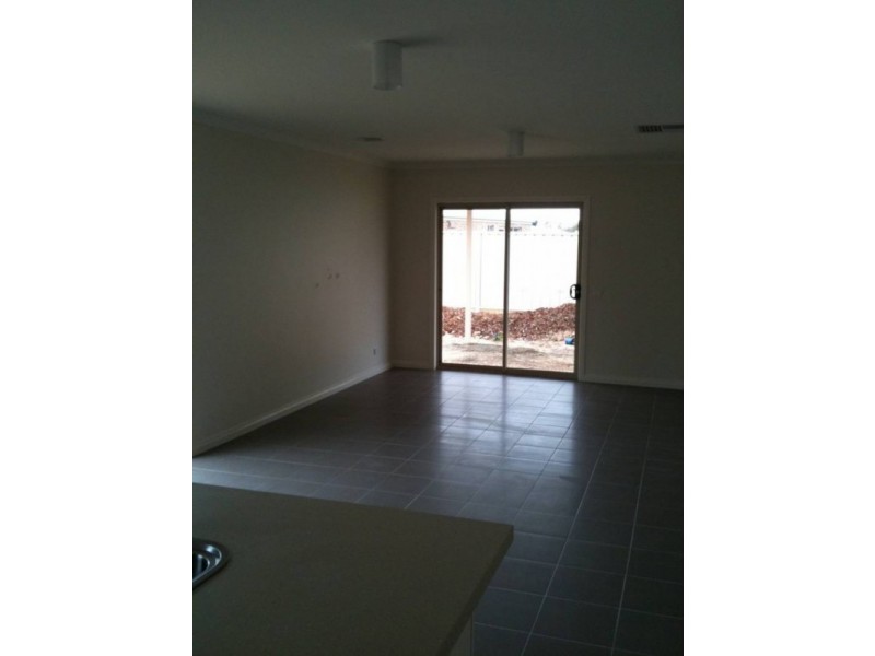 12 Elandra Drive, Epsom VIC 3551