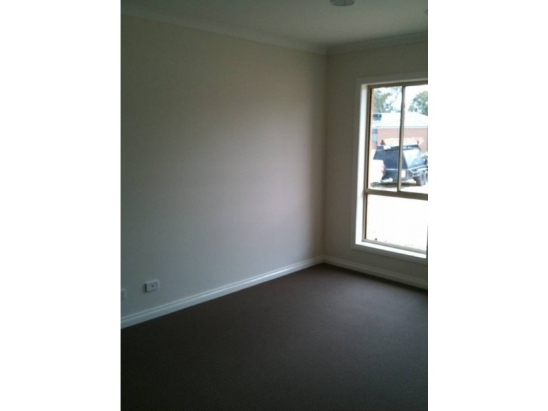 12 Elandra Drive, Epsom VIC 3551