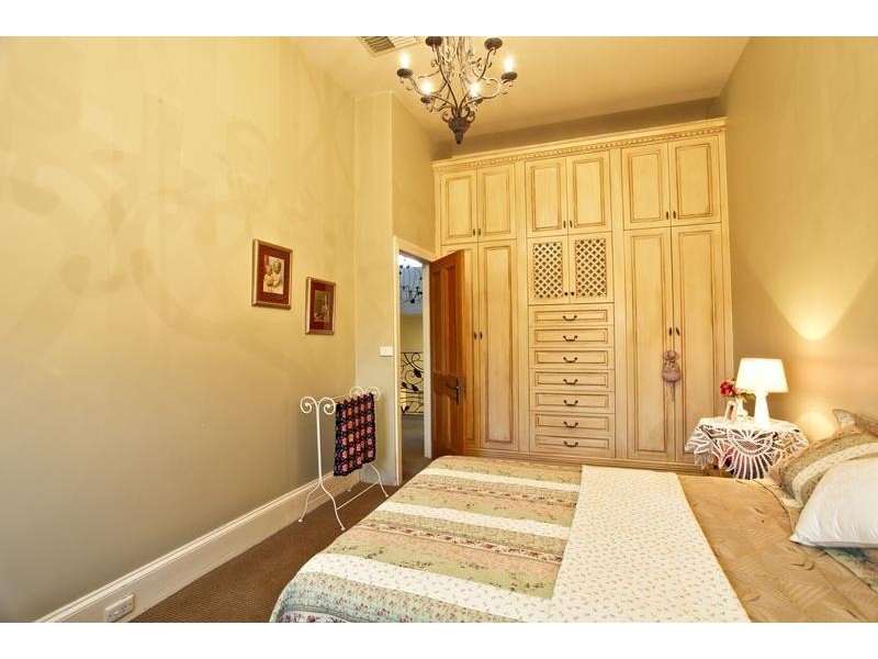 33 MacKenzie Street, Bendigo VIC 3550