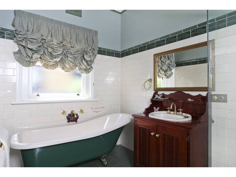 98 Neale Street, Bendigo VIC 3550