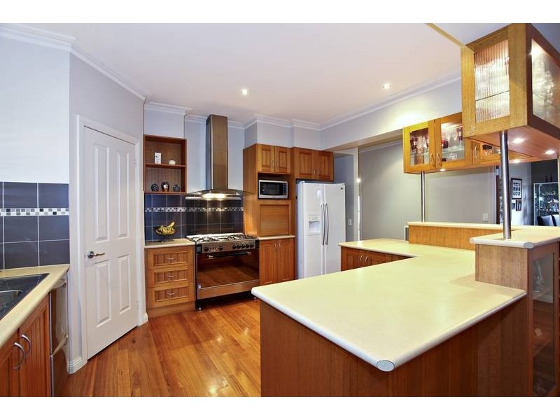 8 Bottlebrush Court, Strathdale VIC 3550