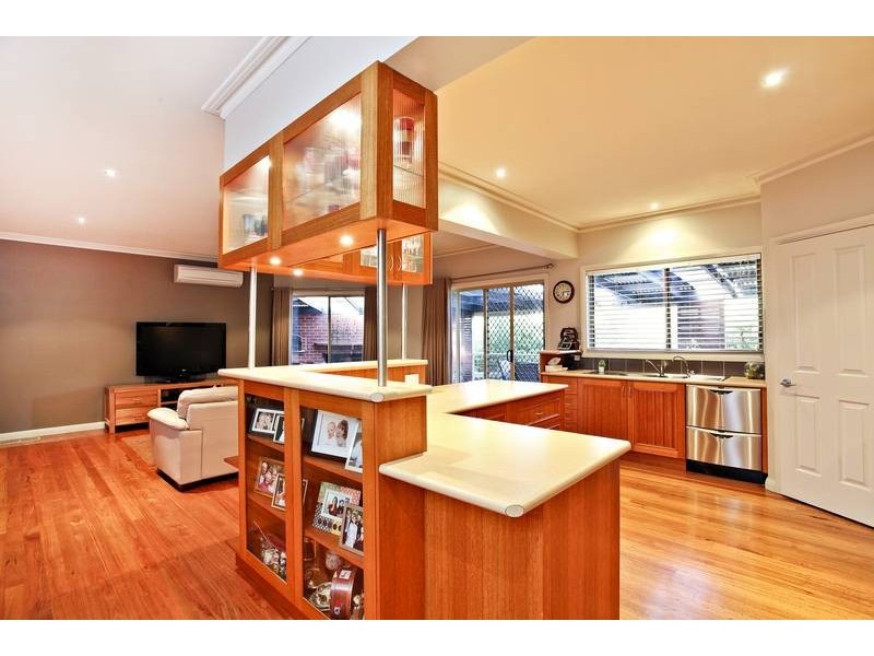 8 Bottlebrush Court, Strathdale VIC 3550