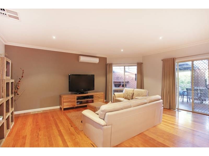 8 Bottlebrush Court, Strathdale VIC 3550