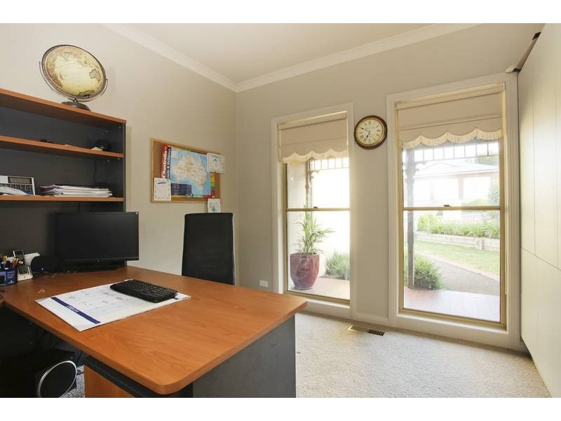 8 Bottlebrush Court, Strathdale VIC 3550