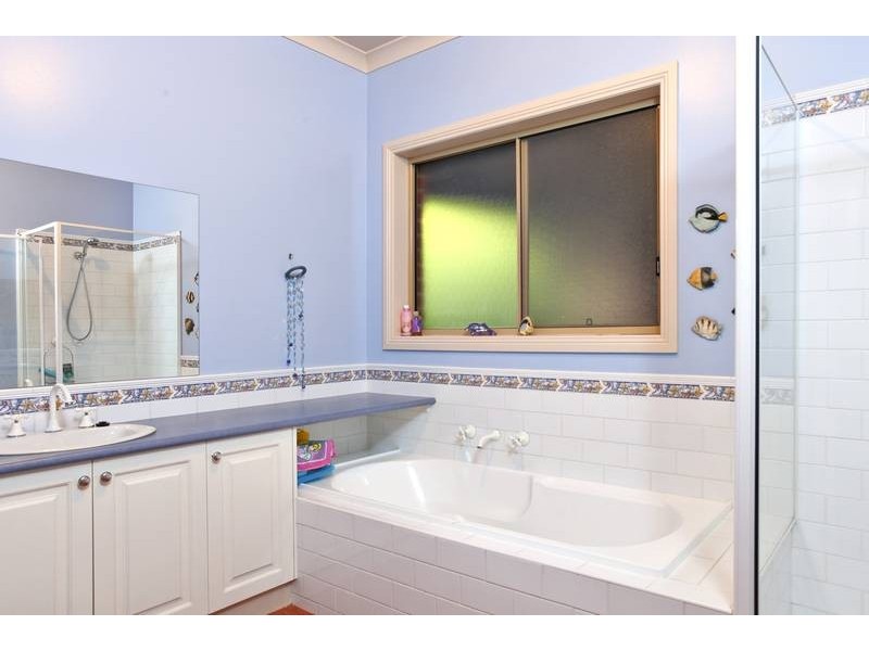 8 Bottlebrush Court, Strathdale VIC 3550