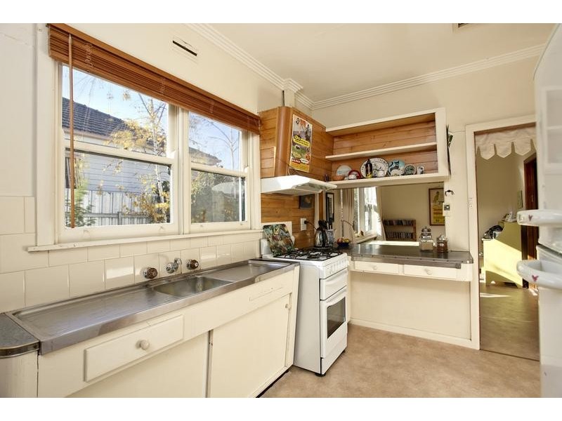 22 Clarence Avenue, Flora Hill VIC 3550