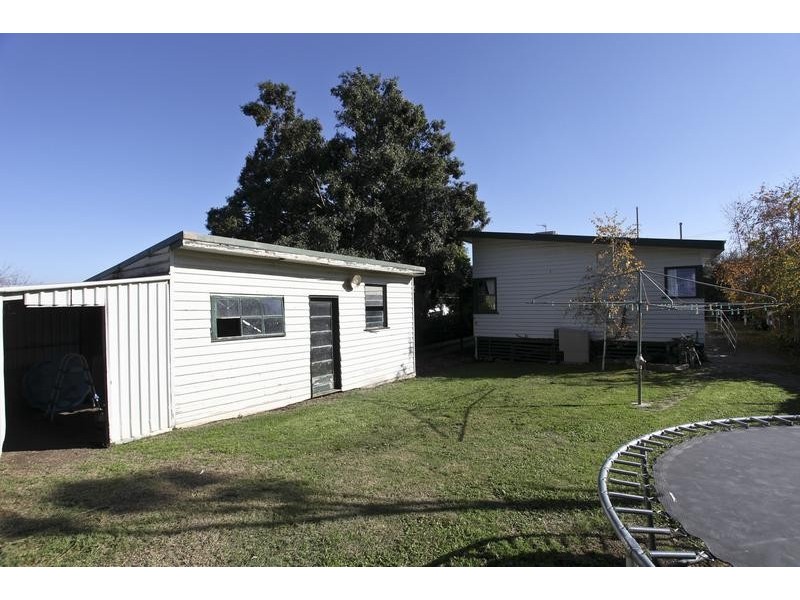 22 Clarence Avenue, Flora Hill VIC 3550