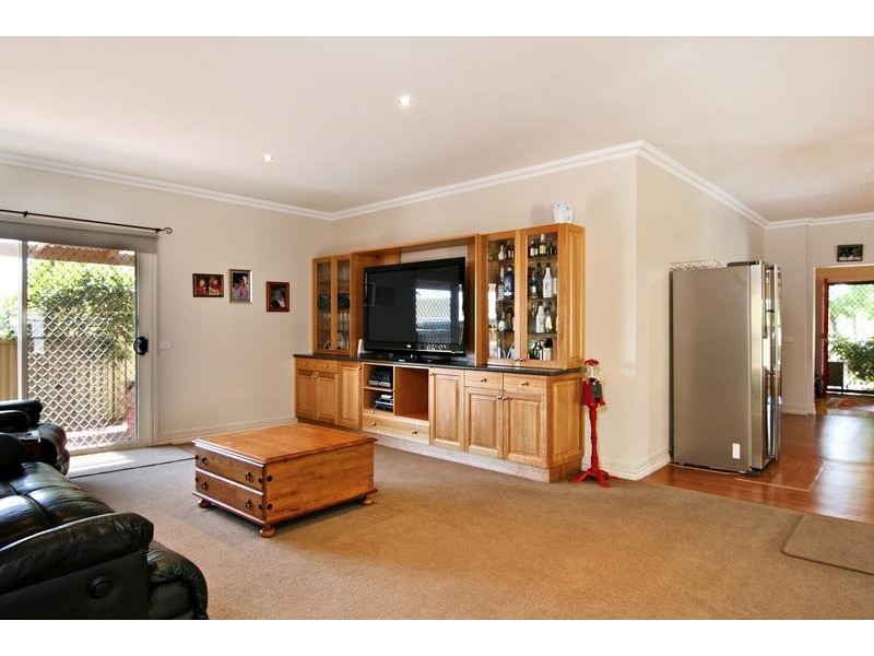 6 McMillan Street, Kennington VIC 3550
