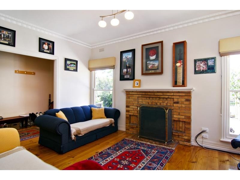 6 McMillan Street, Kennington VIC 3550