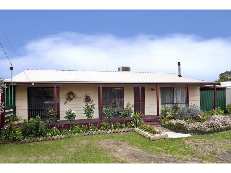 15 Vinton Street, California Gully VIC 3556