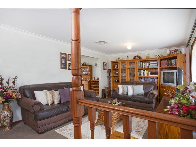 15 Vinton Street, California Gully VIC 3556