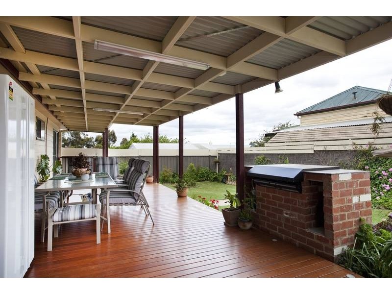 15 Vinton Street, California Gully VIC 3556