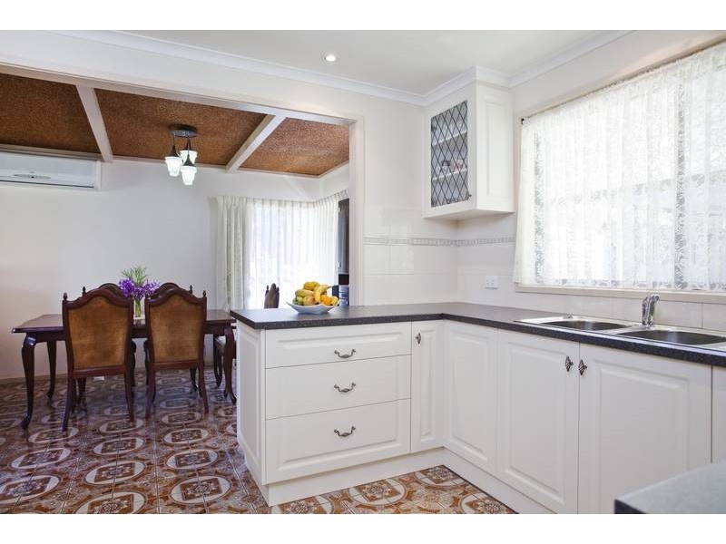 10 Averys Road, Eaglehawk VIC 3556