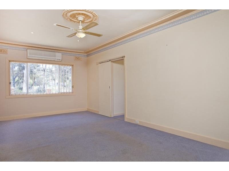 21 Short Street, Kangaroo Flat VIC 3555