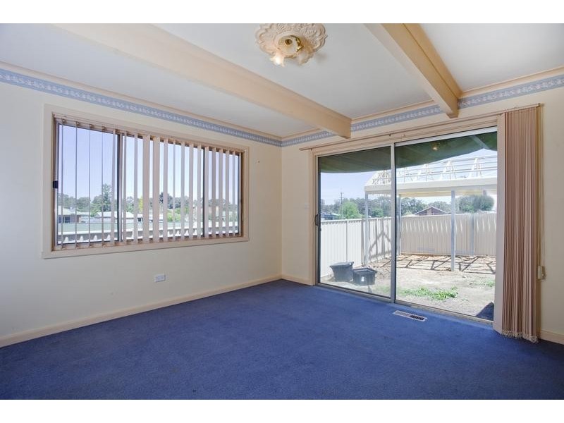 21 Short Street, Kangaroo Flat VIC 3555