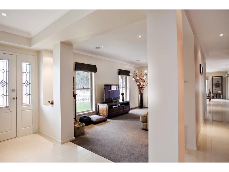 1 Marcus Court, Maiden Gully VIC 3551