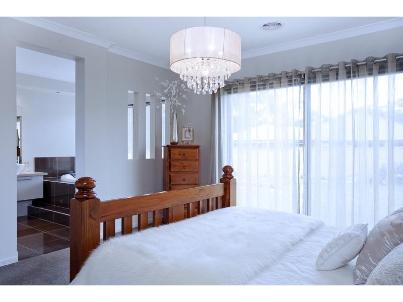 1 Marcus Court, Maiden Gully VIC 3551