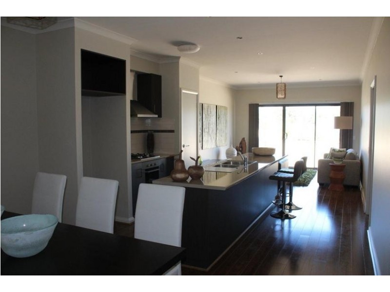 3/21 Short Street, Kangaroo Flat VIC 3555