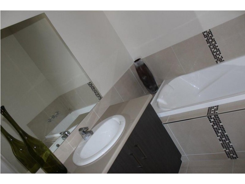 3/21 Short Street, Kangaroo Flat VIC 3555