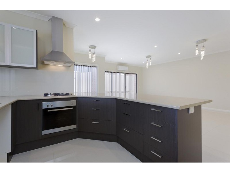 2/23 Alexander Street, Kangaroo Flat VIC 3555
