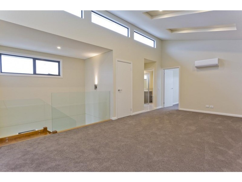 2/23 Alexander Street, Kangaroo Flat VIC 3555