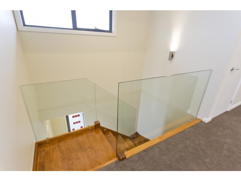 2/23 Alexander Street, Kangaroo Flat VIC 3555