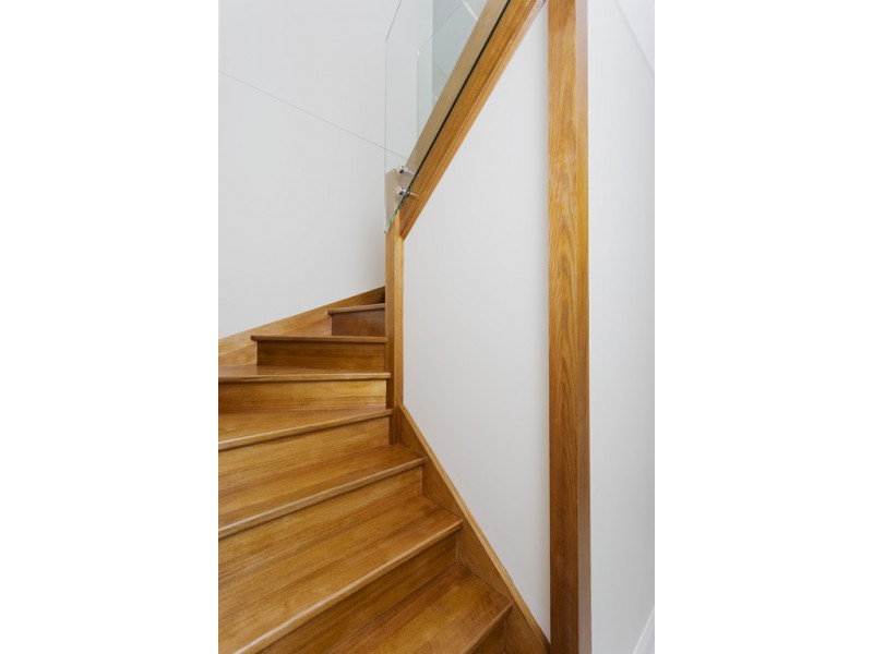 2/23 Alexander Street, Kangaroo Flat VIC 3555