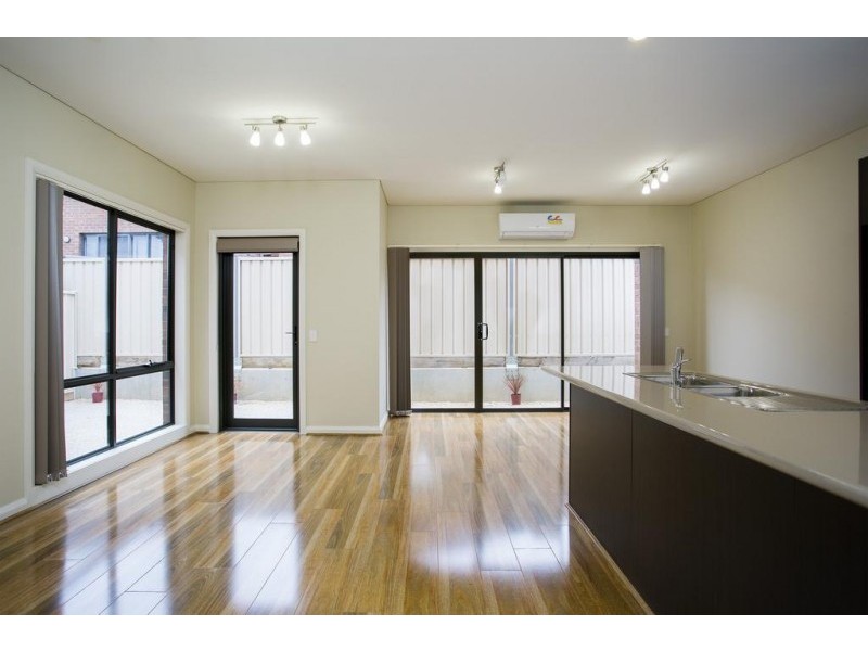 2/23 Alexander Street, Kangaroo Flat VIC 3555