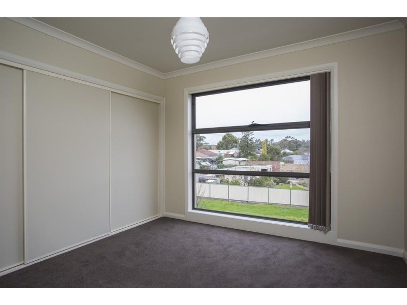 2/23 Alexander Street, Kangaroo Flat VIC 3555