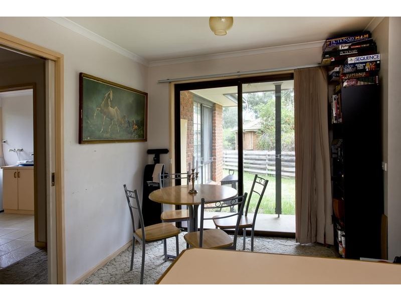 1/5 Biggs Court, Flora Hill VIC 3550