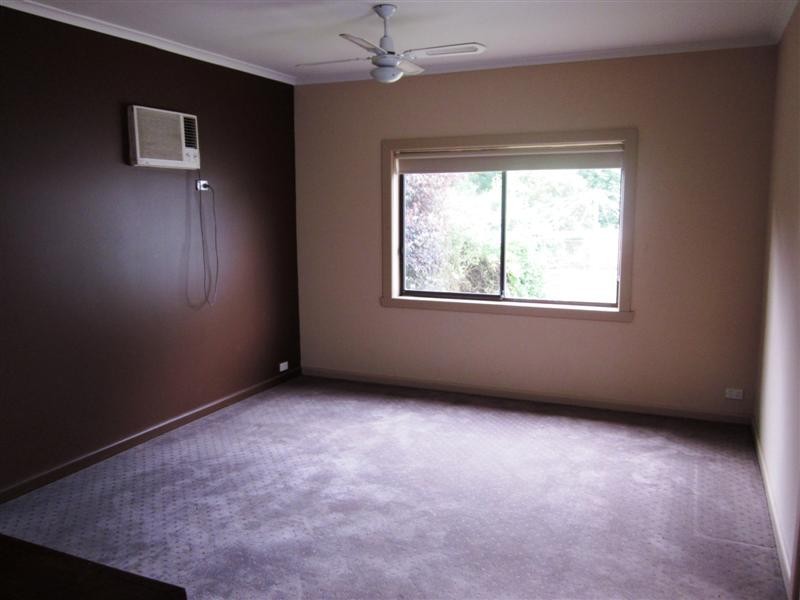 4 View Street, Kangaroo Flat VIC 3555