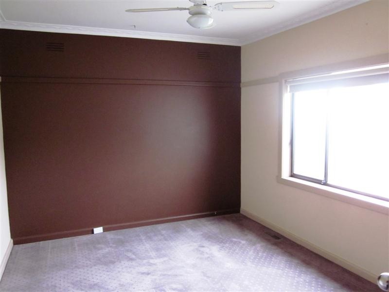 4 View Street, Kangaroo Flat VIC 3555