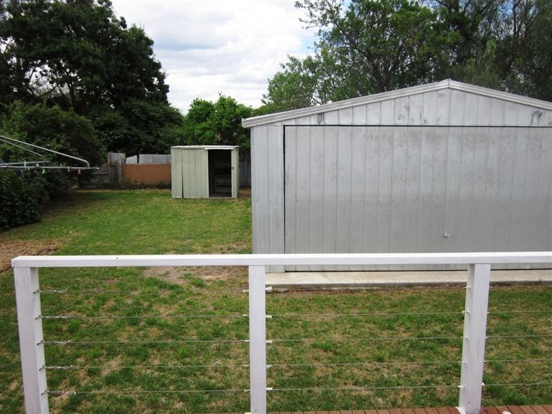 4 View Street, Kangaroo Flat VIC 3555