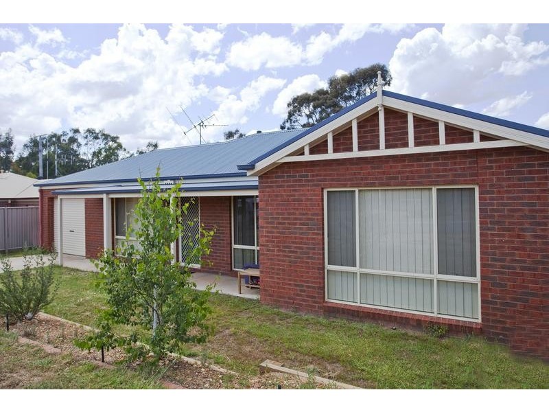 1 Elliott Court, Eaglehawk VIC 3556