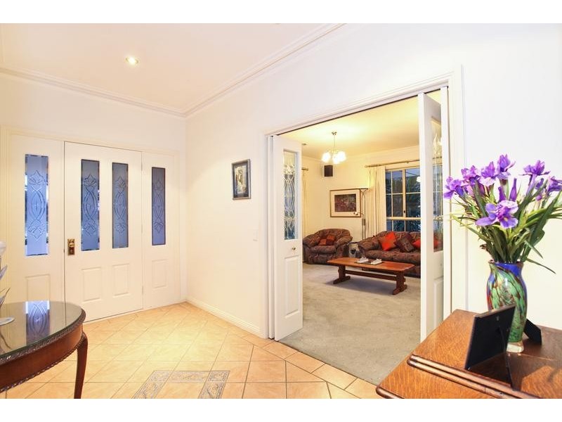 13 Kalinda Drive, Junortoun VIC 3551