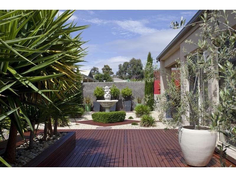4 Exeter Place, Strathfieldsaye VIC 3551