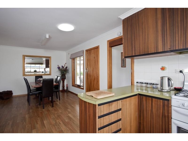 3 Oak Street, Eaglehawk VIC 3556